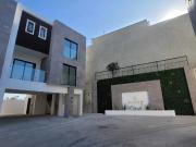 CASA EN VENTA EN ALTUM AGUA CALIENTE