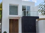 CASA EN VENTA EN ALVENTO EL REFUGIO CON TERRENO EXCEDENTE