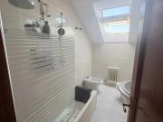 Casa en venta en Ames, O Milladoiro. Dúplex en venta en...