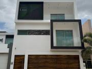 CASA EN VENTA EN AMORADA RESIDENCIAL