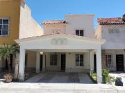 Casa en venta en Ampliación Senderos con 4 recamaras en...