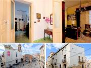 Casa en venta en Amposta, Casc Antic Costa Dorada. CASA...