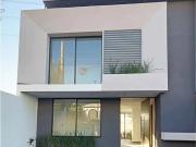 Casa en venta en Andres Quintana Roo, Morelia, Michoacán...