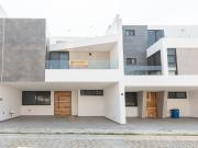 Casa en venta en Angelopolis Puebla 4 recamaras