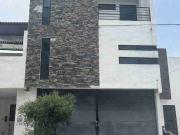 CASA EN VENTA EN APODACA NUEVO LEON, ZONA VALLE DE SAN...