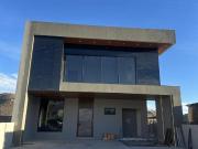 Casa en venta en ARANA