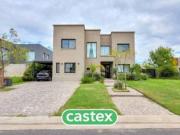 Casa en venta en Araucarias, Puertos, Escobar