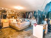 Casa en venta en Arbo. Casa de piedra con finca de 3.030...