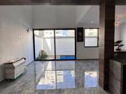 Casa en Venta, 3 Rec?maras, 2 Niveles, Av Huayac?n,...