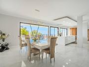 Casa en venta en Arona, La Camella. Chalet independiente...