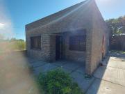 CASA EN VENTA EN ARRECIFES CON PILETA