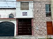 CASA EN VENTA EN ARROSPIDE CHICLAYO