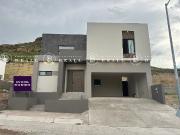 CASA EN VENTA EN ASTURIAS, ZONA CANTERA