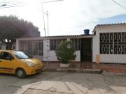 casa en venta en atalaya. Cod V10251