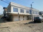 Casa en venta en atanasio Girardot de 2 pisos...