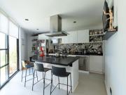 Casa en venta en Av Alejandra, Villa Alejandra, Camino...