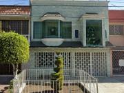 CASA EN VENTA EN AV. CIRCUNVALACION ORIENTE, JARDINES DE...