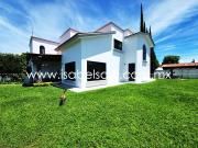 CASA EN VENTA EN AV DE LA RICA JURIQUILLA