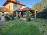 Casa en Venta en AV. HACIENDA EL PEÑON CON EL PARRONAL...