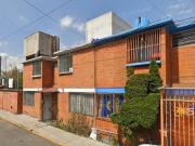 Casa en venta en Av. Lic. Braulio Maldonado, col.... Casa en venta en Av. Lic. Braulio Maldonado, col....
