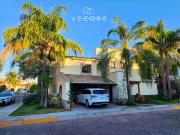 CASA EN VENTA EN AV. NACIONES UNIDAS, PARQUE REGENCY,...