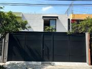 CASA EN VENTA EN AV NIÑOS HEROES