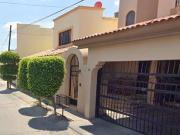 Casa en Venta en Av Provincia Albacete, Los Portales,...