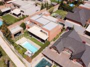 Casa en Venta en AV SAN CARLOS DE APOQUINDO / AV PLAZA