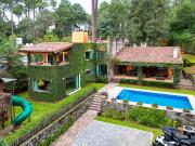 Casa en venta en Avándaro para 20 personas a 2 cuadras...