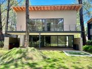 Casa en venta en Avandaro, Valle de Bravo, México