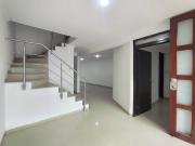casa en venta en avenida del rio. Cod V30579