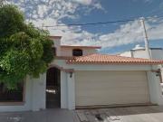 Casa en Venta en Avenida Enramada, Fracc. Casa Blanca,...