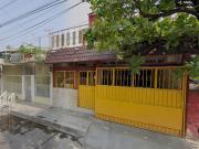 Casa en Venta en Avenida Rosa del Centro, Col. El...