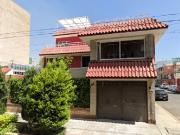 CASA EN VENTA EN AVENIDA SUR DE LOS 100 METROS,...