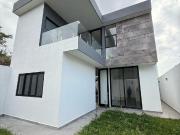 CASA EN VENTA EN AYSSO RESIDENCIAL SANTIAGO N.L