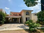 CASA EN VENTA EN AZALEAS BUGAMBILIAS, ZAPOPAN