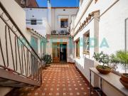 Casa en venta en Badalona, Centre. Casa con mucho...