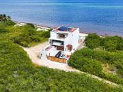 Casa en Venta en Bahia Petempich Puerto Morelos
