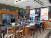 CASA EN VENTA EN BALCONES DE JURIQUILLA CON ALBERCA EN...