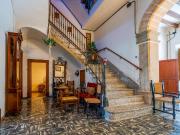 Casa en venta en Baleares Binissalem. CASA SEÑORIAL CON...