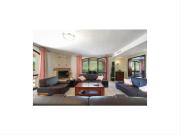 Casa en venta en Baleares Santa María del Camí. Lujosa...