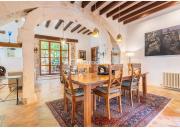 Casa en venta en Baleares Selva. Casa histórica con...