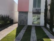 CASA EN VENTA EN BANÚS RESIDENCIAL, METEPEC  MÉXICO CON...