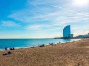 Casa en venta en Barcelona, Barceloneta. Edificio de 5...