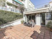 Casa en venta en Barcelona, Horta. Casa con jardín y...