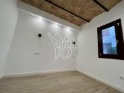Casa en venta en Barcelona, Sant Antoni. Casa en venta...