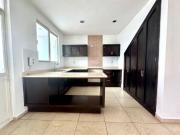 CASA EN VENTA en Barranca del Refugio