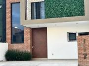 CASA EN VENTA EN BARRANCA DEL REFUGIO CON 3 RECAMARAS Y...