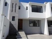 Casa en venta en Barranca del Refugio, León, Guanajuato