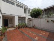 casa en venta en barrio blanco. Cod V31989